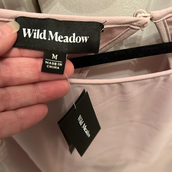 Med lavender dress. Great for wedding. Back can be tied/untied, you choose ❤️NWT - Picture 3 of 13